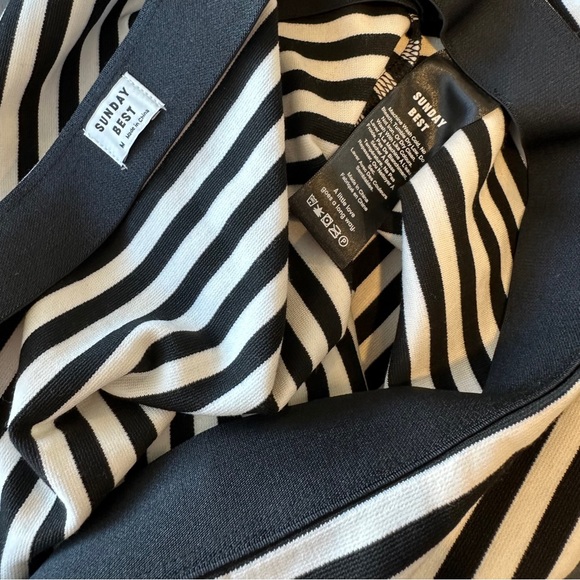 Black & White Basic Mini - Picture 5 of 5